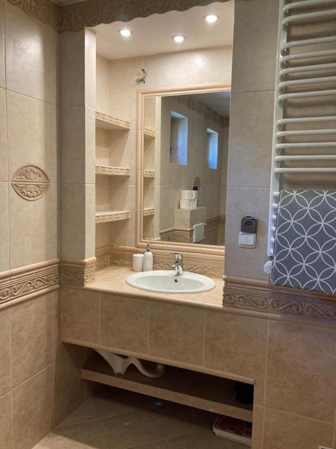Dom Sarnia Z 4 Sypialniami Holiday home